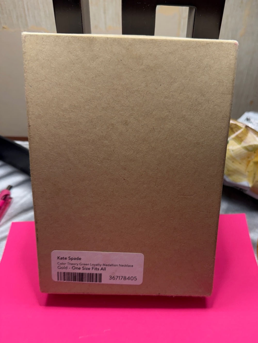 Kate Spade gold-tone 'Strength' Round Pendant Necklace Brand New Never Been Worn - Picture 6 of 6